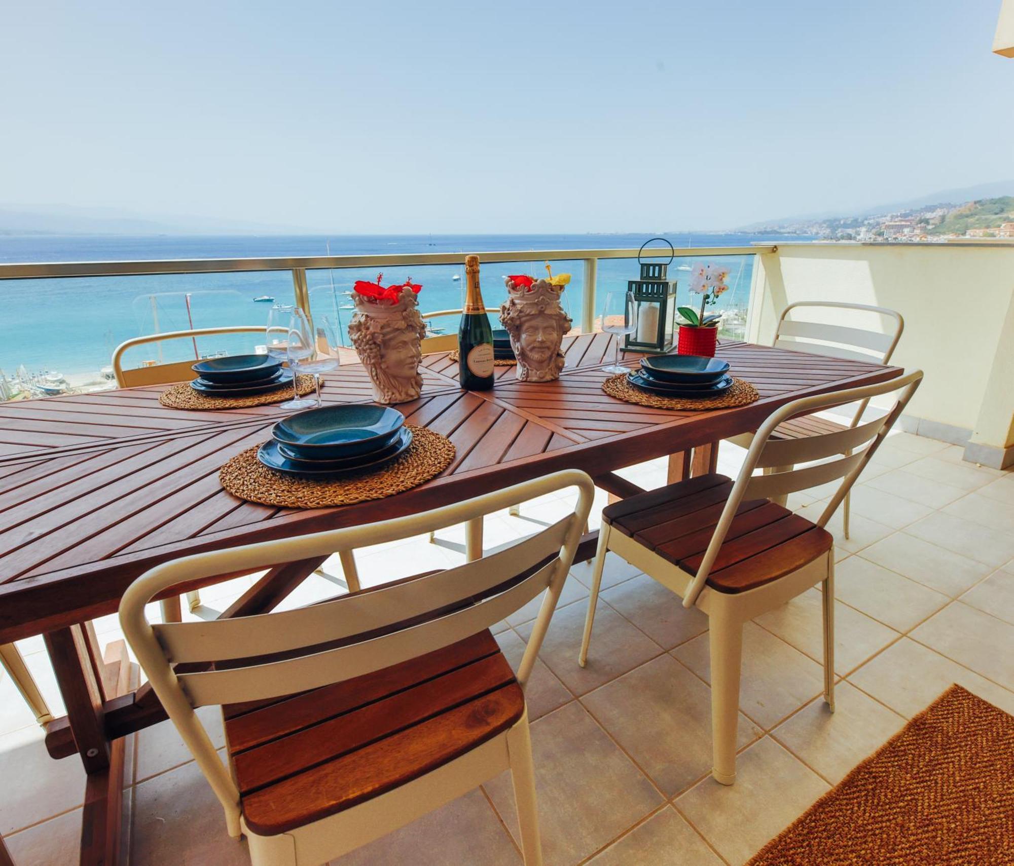 Luxury Apartment Messina Luaran gambar